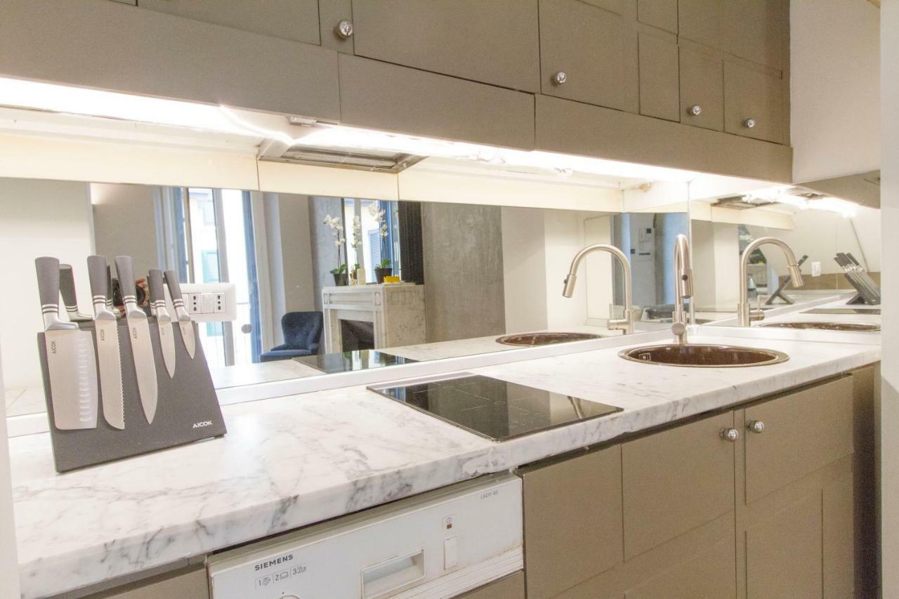 Elegante E Completamente Arredato Apt In Duomo Milano Dış mekan fotoğraf